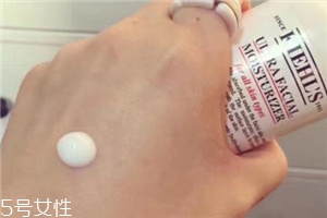 乳液可以當(dāng)晚霜用嗎？乳液當(dāng)晚霜用好嗎？