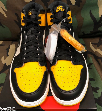 aj1黑黃腳趾會(huì)發(fā)售嗎？aj1黑黃腳趾實(shí)物曝光