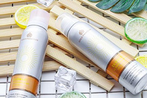 泰國(guó)皇家防曬噴霧多少錢？gold princess防曬噴霧