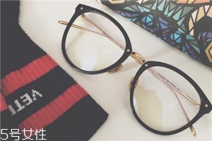眼鏡可以用紙巾擦嗎？眼鏡能不能用紙擦？