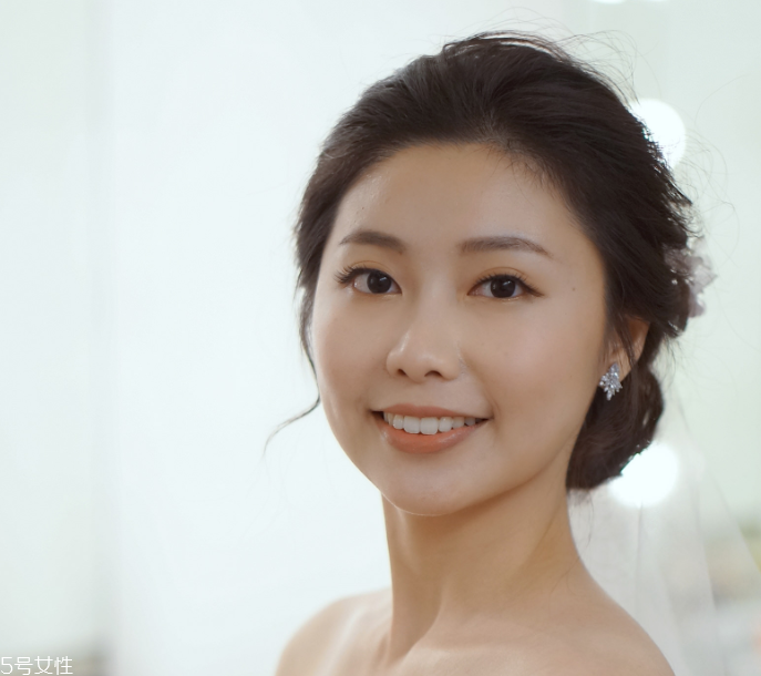 新娘劉海什么長(zhǎng)度最好 新娘頭發(fā)多長(zhǎng)最好