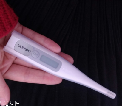 歐姆龍體溫計怎么換電池？歐姆龍體溫計沒電了怎么辦？