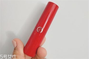 阿瑪尼口紅是塑料殼嗎？阿瑪尼口紅殼什么材質(zhì)？