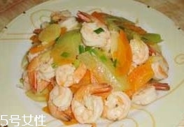 西瓜皮怎么做好吃？常見的西瓜皮做法