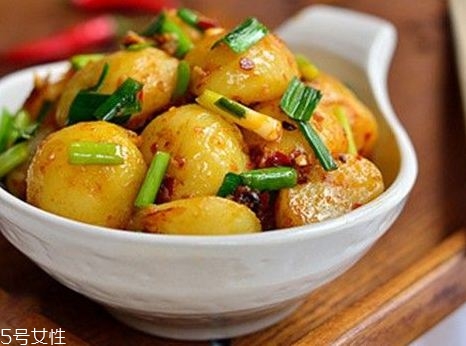 土豆不能和什么一起吃？土豆和黑木耳可以一起吃嗎？
