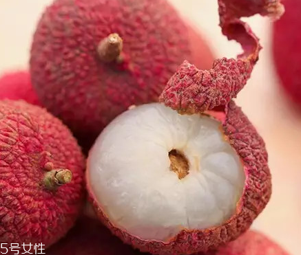 荔枝選購(gòu)技法 荔枝怎么挑？