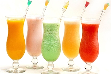 果汁是飲料嗎？果汁和飲料的區(qū)別