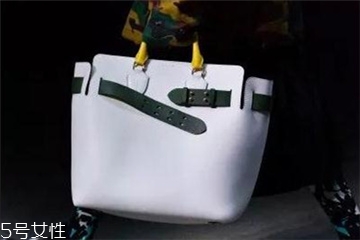 burberry the belt尺寸多大？巴寶莉貝爾特包有哪幾種尺寸？