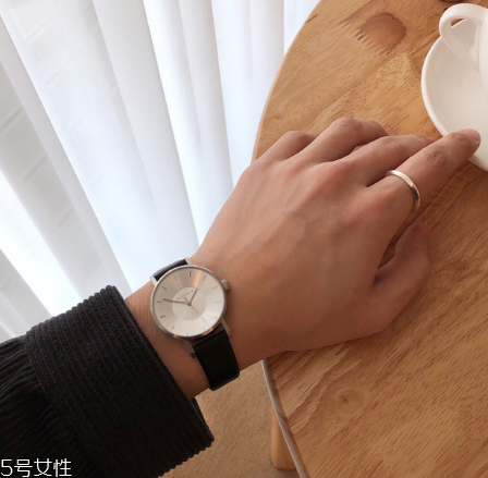 手表分針不動(dòng)怎么解決？手表分針不走解決辦法