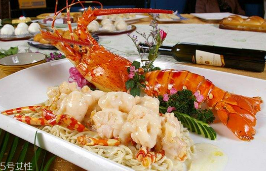 波士頓龍蝦死了還能吃嗎？死的波士頓龍蝦能吃嗎？