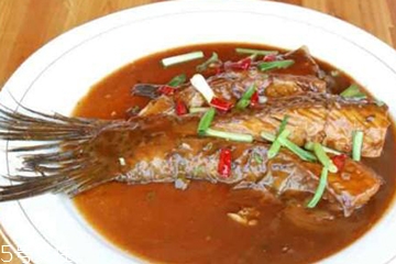 青魚(yú)是鯉魚(yú)嗎？青魚(yú)和鯉魚(yú)是不是一樣的？