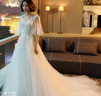 婚紗可以送人嗎？婚紗送人對(duì)婚姻有影響嗎？