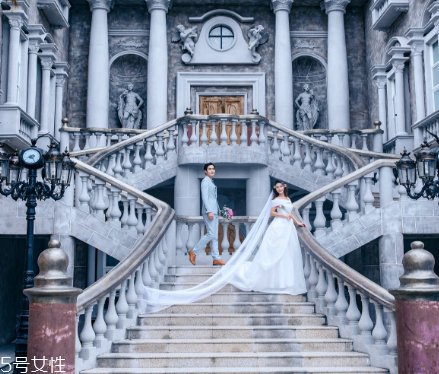 婚紗定金可以退嗎？婚紗定了還能退嗎？