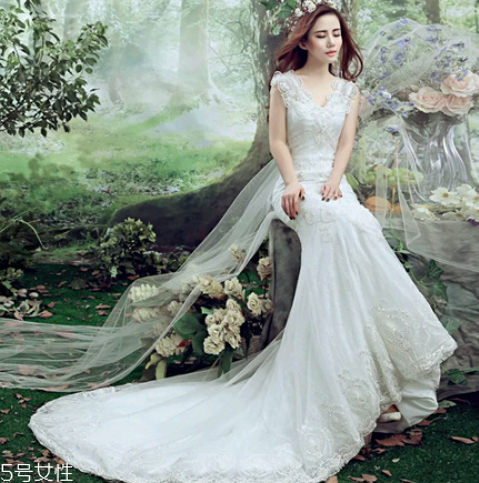婚紗租一天多少錢？婚紗租金一般是多少？