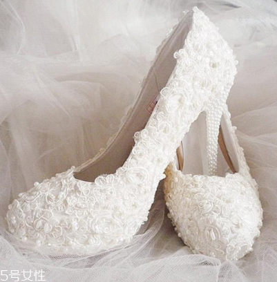 婚鞋可以提前穿嗎？婚鞋提前穿有影響嗎？
