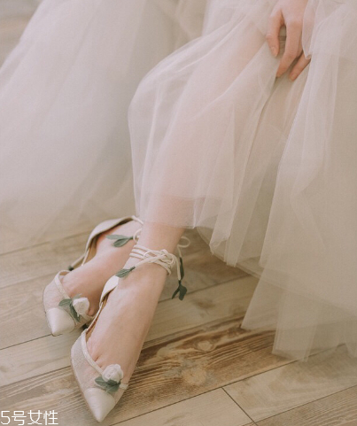 婚鞋要準備幾雙？結婚要幾雙婚鞋？
