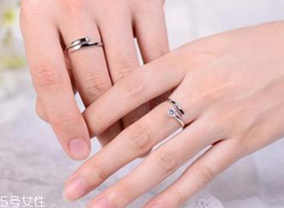 婚戒可以戴中指嗎？婚戒能戴在中指上嗎？