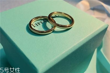 婚戒一般什么時(shí)候買(mǎi)？婚戒提前多長(zhǎng)時(shí)間買(mǎi)？