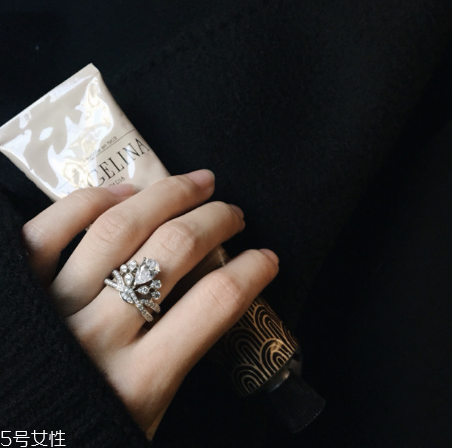 鉆戒可以換黃金嗎？鉆戒能換成黃金戒指嗎？