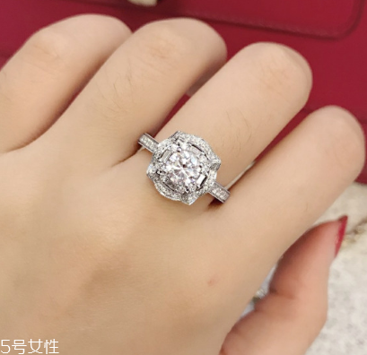 鉆戒可以用醋洗嗎？鉆戒用醋洗是對(duì)的嗎？