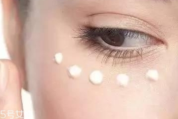 眼霜去眼袋哪個牌子好？什么眼霜去眼袋效果好？