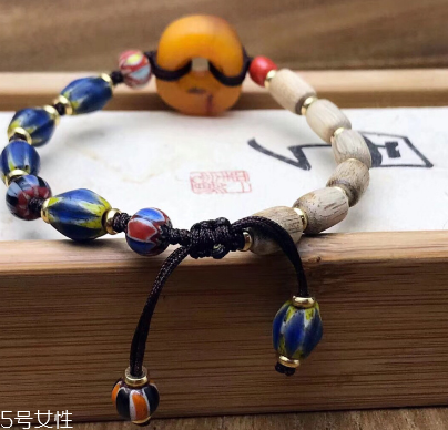 沉香手串是什么味道？沉香手串正品味道是什么樣的？