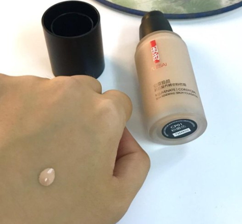 羽西粉底液干不干？羽西粉底液暗沉嗎