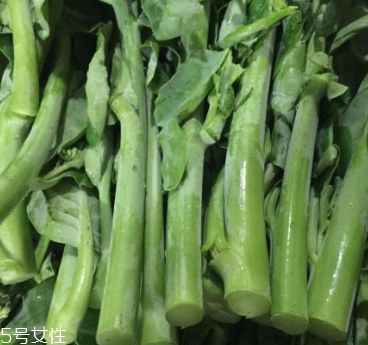 芥蘭能炒牛肉嗎？芥蘭炒牛肉的做法