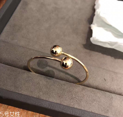 手鐲可以戴兩只手嗎？手鐲可以兩只手同時(shí)戴嗎？