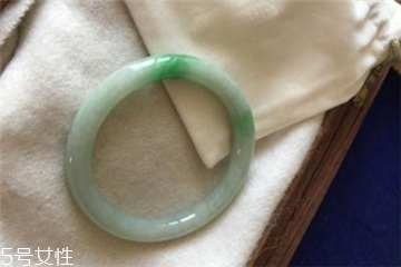 手鐲16號(hào)是多大？手鐲16號(hào)內(nèi)徑有多少厘米？