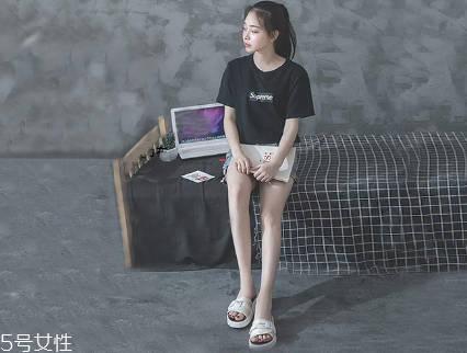 夏天穿什么涼鞋舒服？夏天適合穿什么涼鞋？