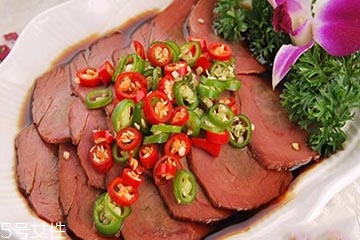 鹿肉可以和什么菜搭配？