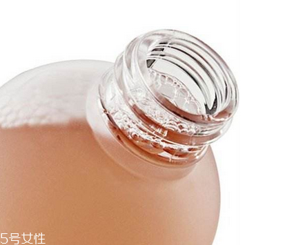 化妝水搖晃后有很多泡泡好不好？