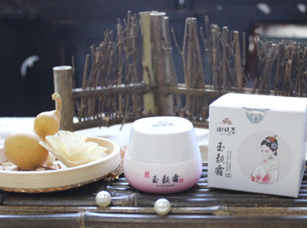 謝馥春玉顏霜要卸妝嗎？謝馥春玉顏霜搓泥嗎
