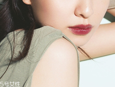 口紅弄到墻上怎么去掉？墻上口紅印怎么去掉？