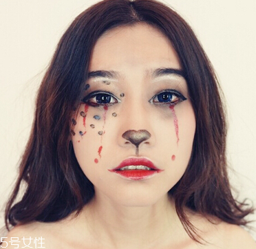 萬圣節(jié)蜘蛛眼妝怎么畫？2款蜘蛛眼妝詳細步驟