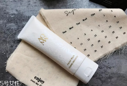黛珂白檀新包裝怎么樣？黛珂白檀系列針對(duì)什么皮膚？