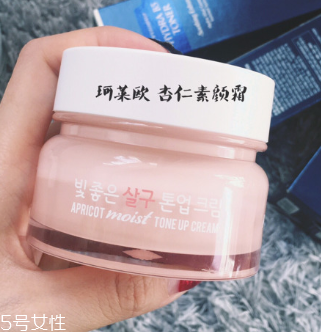 長期用素顏霜會變黑嗎？長期用素顏霜的后果