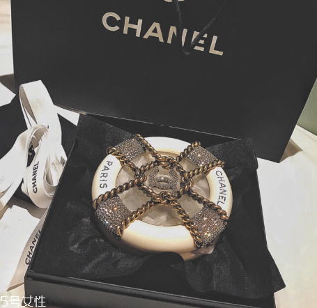 chanel救生圈多少錢？香奈兒救生圈包價格