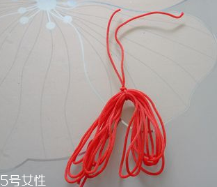 流蘇掛件怎么做？自制流蘇掛件讓家多點(diǎn)文藝風(fēng)