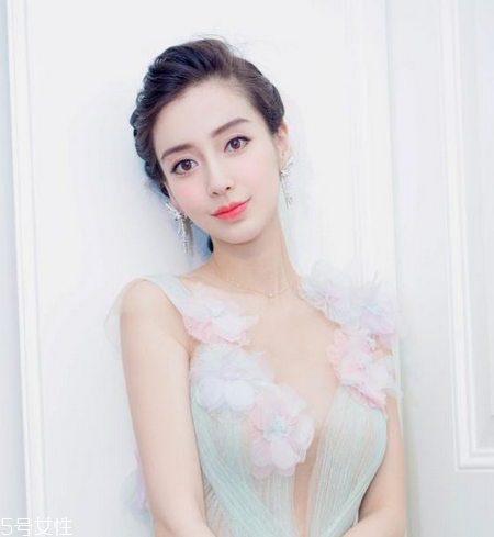 染發(fā)可以只染發(fā)尾嗎？染發(fā)怎么染發(fā)尾？