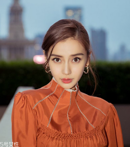 染發(fā)好看還是黑發(fā)好看？適合自己才最美
