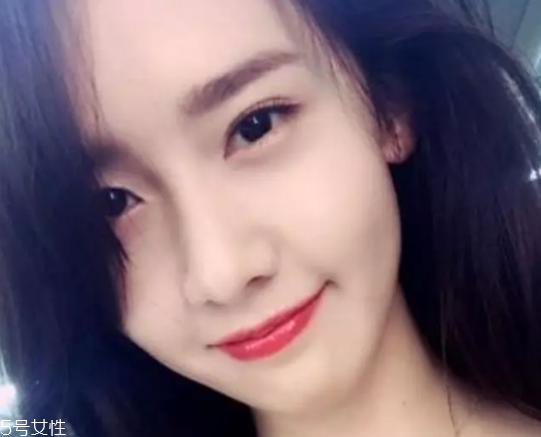 下眼影顯臟怎么辦？下眼影怎么畫不突兀？