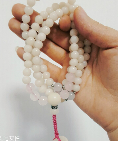 菩提根手串怎么盤玩？這樣盤包漿才好看