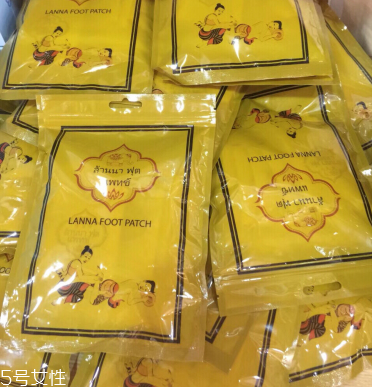 泰國(guó)蘭納足貼和皇家足貼哪個(gè)好 排毒祛濕全靠它