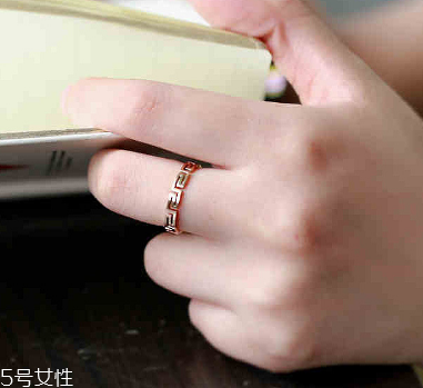彩金戒指會掉色嗎 掉色可以補(bǔ)救