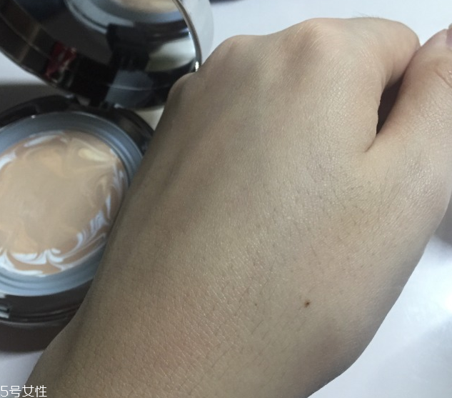 愛敬氣墊13號(hào)色怎么樣？愛敬氣墊水粉霜使用心得