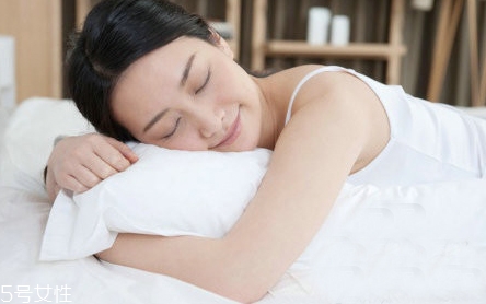 午休需要休息多久？健康午休需要注意的事項(xiàng)