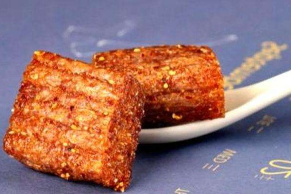 衛(wèi)龍辣條廠真的干凈么？辣條食品安全國家標準要來了