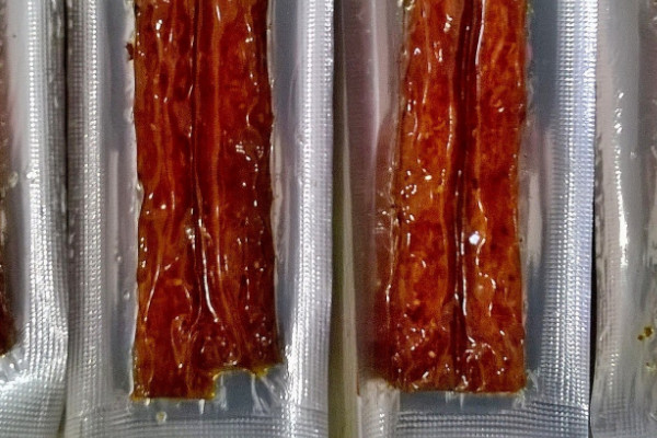 辣條是腐竹做的嗎？衛(wèi)龍辣條承載了90后童年的回憶